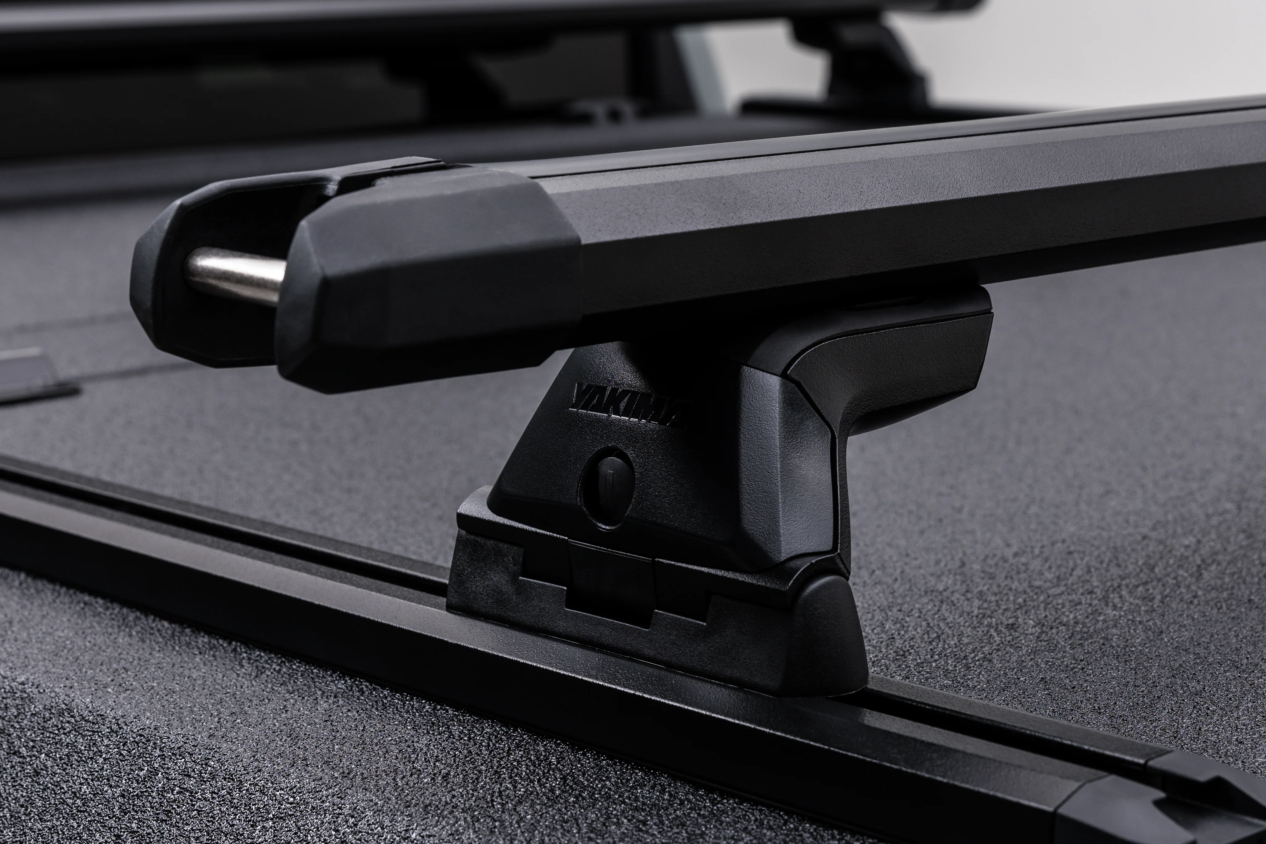 DiamondBack × Yakima SkyLine HD Rack System - Image 4