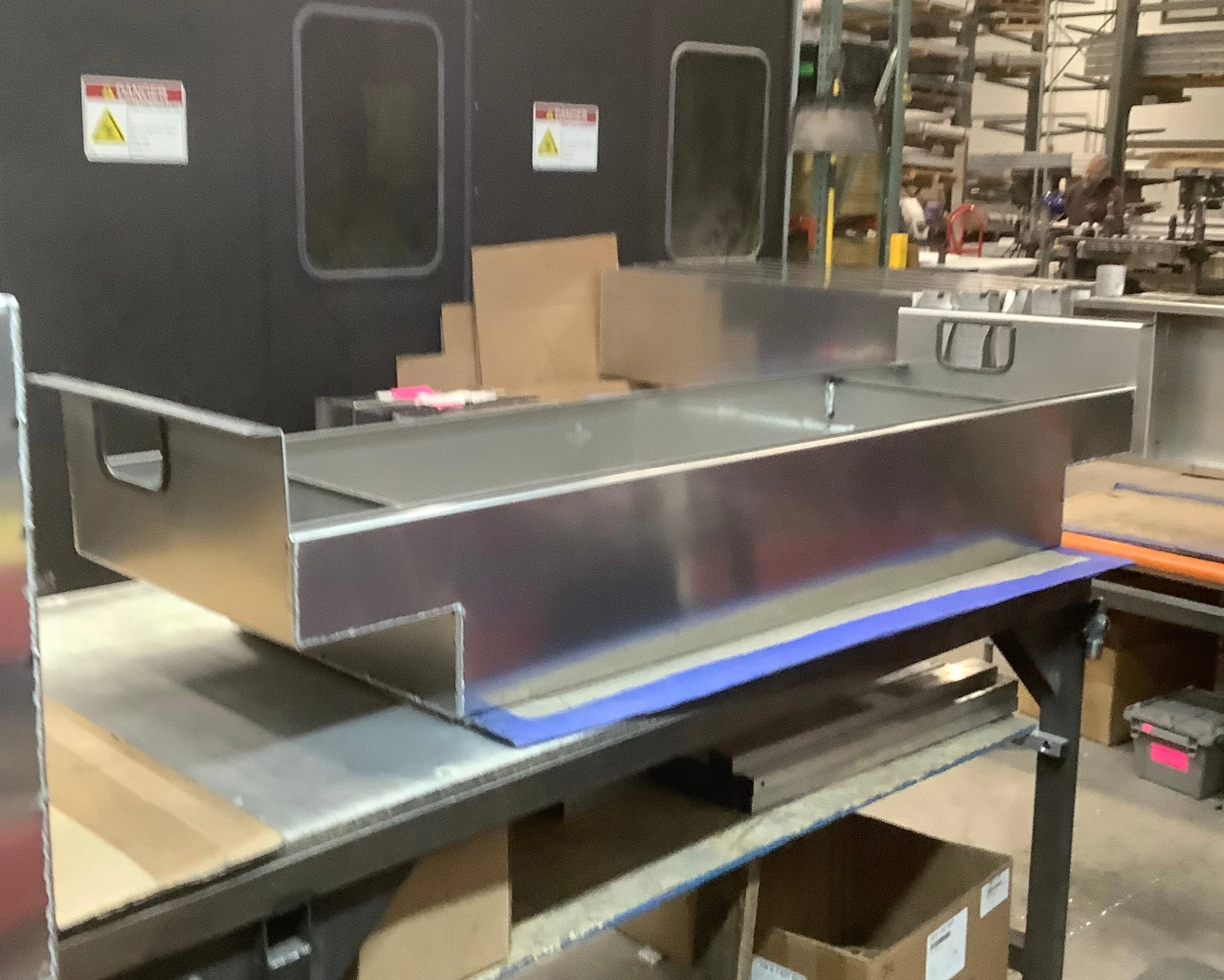 DiamondBack Outlet Accessories Table